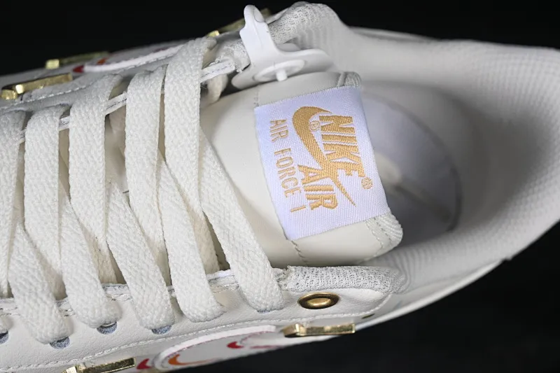 All categories Nk Air Force 1 Air Force series Nk Air Force 1 Low Air Force low top Nike Air Force 1'07 Low Two-dimensional theme Four hook color spray Air Force 1 low-top casual sneakers ZH0316-151